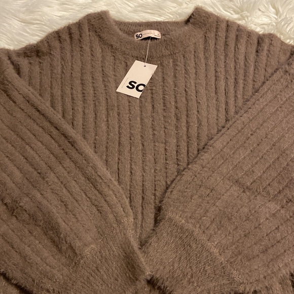 SO Women’s Sweater size XL brand new with tag so soft length 25” bust 44” - Picture 11 of 12